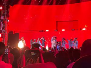 Musik Koplo Ayu Ting Ting Goyang Panggung Allo Bank Festival 2024