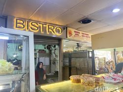 Empuk Wangi Roti Jadul di Pasar Baru yang Populer Sejak Tahun 80-an Empuk Wangi Roti Jadul di Pasar Baru yang Populer Sejak Tahun 80-an