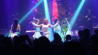 Kemeriahan Pagelaran Musik S3nyamanMungkin di M Bloc