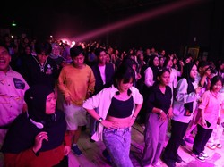 Apa Itu Noraebang? Istilah Populer di Kalangan Penggemar KPop