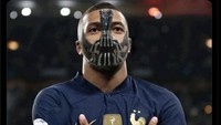 Termasuk topeng ala Bane musuhnya Batman! Foto: dok. Internet/X (Twitter)