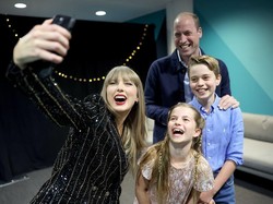 Video Pangeran William Joget saat Taylor Swift Manggung Viral