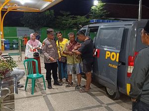 PNS Tulungagung Dibacok Tetangga hingga Luka Parah PNS Tulungagung Dibacok Tetangga hingga Luka Parah