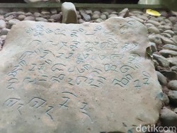 Menguak Kisah Leluhur Galuh Perang Lawan Judi di Prasasti Kawali Ciamis