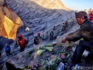 Kawasan Bromo Ditutup Sementara Saat Yadnya Kasada 10-13 Juni 2025 Kawasan Bromo Ditutup Sementara Saat Yadnya Kasada 10-13 Juni 2025