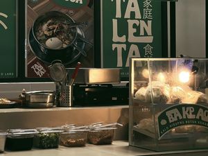 Wajib Coba! 10 Kuliner Viral dan Enak di Fresh Market Emerald Bintaro