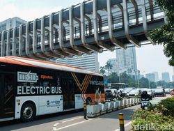 Mikrotrans dan TransJakarta Alihkan Beberapa Rute Imbas Banjir