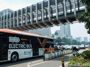 Sudah Tahu Belum? Hari Ini Naik TransJ-MRT-LRT Jakarta Rp 1 Saja Sudah Tahu Belum? Hari Ini Naik TransJ-MRT-LRT Jakarta Rp 1 Saja