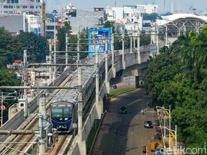 Penumpang MRT Jakarta Bakal Naik 4% di Momen Nataru Penumpang MRT Jakarta Bakal Naik 4% di Momen Nataru