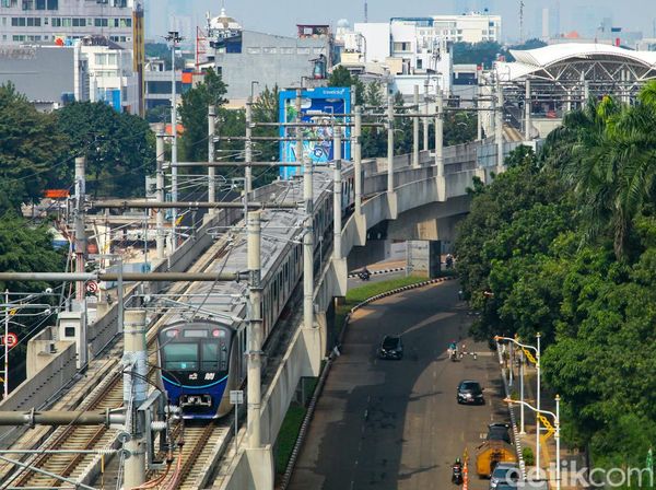 Asyik! Naik MRT-TJ-LRT Jakarta Cuma Rp 1 Sampai Besok