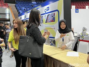 Girangnya Ulfa, Penantian Panjangnya untuk Urus Paspor Selesai