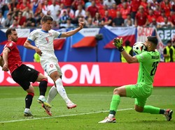 Euro 2024: Sibuknya Kiper Georgia Bikin 11 Saves Lawan Ceko