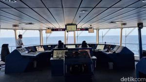 Mengintip Dek Kapten di Kapal Pesiar, Penasaran?