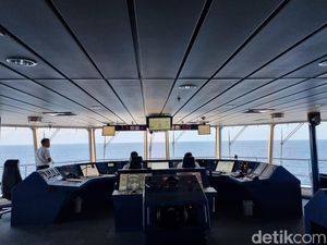 Mengintip Dek Kapten di Kapal Pesiar, Penasaran?