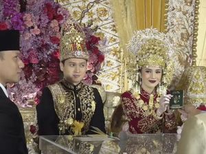 Sah! Beby Tsabina Resmi Menikah dengan Anggota DPR Rizki Natakusumah Sah! Beby Tsabina Resmi Menikah dengan Anggota DPR Rizki Natakusumah