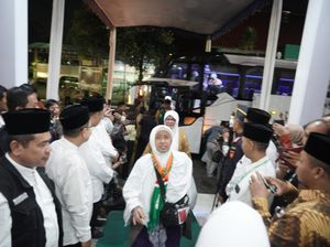 Benarkah Jemaah Haji Saat Pulang Diikuti Malaikat? Begini Penjelasannya Benarkah Jemaah Haji Saat Pulang Diikuti Malaikat? Begini Penjelasannya