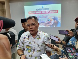 Pemkot Surabaya Bakal Blokir 42.804 KK