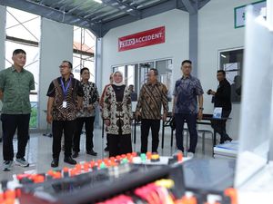 Menaker Harap SMK Mitra Industri di Mojokerto Jadi Real Vocational School