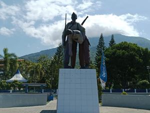 Pemprov NTT Usulkan Herman Fernandez Jadi Pahlawan Nasional Pemprov NTT Usulkan Herman Fernandez Jadi Pahlawan Nasional