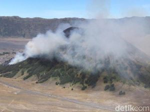 Kebakaran Gunung Batok Padam, Penyebab Belum Diketahui Kebakaran Gunung Batok Padam, Penyebab Belum Diketahui