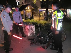 Diduga Balap Liar, Remaja Tulungagung Tewas Tabrak Pembatas Jembatan