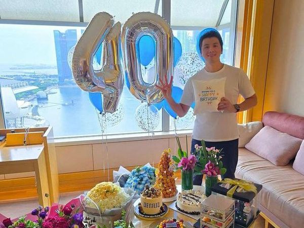 Momen Ultah ke-40 Reino Barack Dirayakan Sederhana