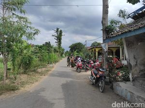 4 Warga Blitar Tewas Laka Tol Semarang Usai Hadiri Pernikahan di Lampung 4 Warga Blitar Tewas Laka Tol Semarang Usai Hadiri Pernikahan di Lampung