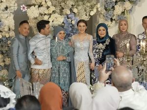 Dilamar Thariq di Depan Keluarganya, Aaliyah Massaid Menangis Haru Dilamar Thariq di Depan Keluarganya, Aaliyah Massaid Menangis Haru