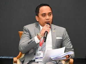 Waka BKSAP DPR di Forum Tripartite Brunei: RI Transformasi Digital Lewat UMKM Waka BKSAP DPR di Forum Tripartite Brunei: RI Transformasi Digital Lewat UMKM
