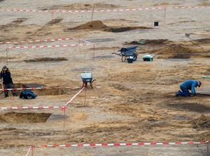 Mencari Sisa-sisa Lanskap Ritual dan Permukiman Milenium Sebelum Masehi