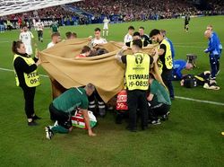 Momen Horor Varga Kolaps di Laga Skotlandia Vs Hungaria