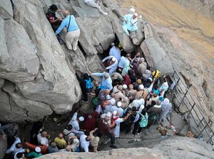 Melihat Lebih Dekat, Tempat Rasulullah SAW Menerima Wahyu Pertama Melihat Lebih Dekat, Tempat Rasulullah SAW Menerima Wahyu Pertama