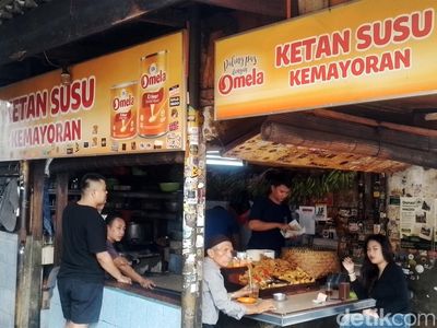 Ketan Susu Kemayoran Jadi Incaran Wisata Kuliner Sejak Dulu