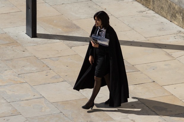Benarkah Seragam Hogwarts Terinspirasi dari Jubah di Portugal?
