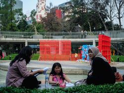 Seharian di Blok M, Enaknya Ngapain Ya?