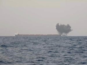 Lagi-lagi, Kapal Tenggelam Usai Diserang Houthi, 4 Awak Tewas-2 Luka Lagi-lagi, Kapal Tenggelam Usai Diserang Houthi, 4 Awak Tewas-2 Luka