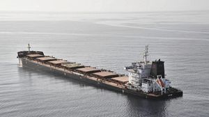 Penampakan Kapal Kargo Tenggelam Usai Diserang Houthi di Laut Merah