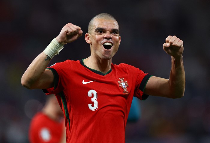Soccer Football - Euro 2024 - Group F - Portugal v Czech Republic - Leipzig Stadium, Leipzig, Germany - June 18, 2024 Portugals Pepe celebrates after the match REUTERS/Lisi Niesner