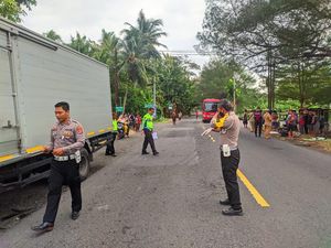 Laka Karambol Truk-Pikap di Jalan Daendels Kulon Progo, 1 Pemotor Tewas