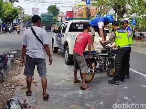 Duh! Pemotor Tewas Nabrak Taman di Kendal Malah Ditinggal Rombongan Touring