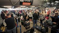 Potret Kacau Bandara Manchester Inggris gegara Mati Listrik