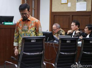 Suara Bergetar SYL di Sidang Kala Merasa Bukan Suami-Ayah yang Baik Suara Bergetar SYL di Sidang Kala Merasa Bukan Suami-Ayah yang Baik