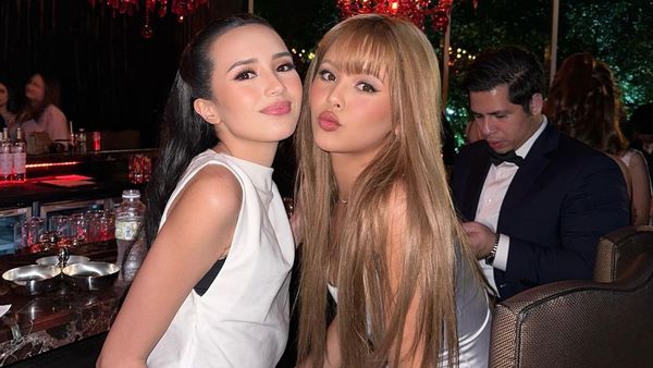 7 Gaya Idol K-Pop Sorn Eks Member CLC Jadi Bridesmaid Beby Tsabina