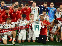 Hungaria Dedikasikan Kemenangan untuk Varga yang Kolaps di Tengah Laga