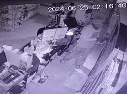 Minimarket di Palembang Dibobol Maling, Ratusan Rokok-Uang di ATM Digasak