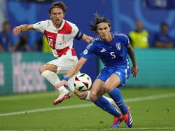 Man of The Match Kroasia Vs Italia: Calafiori Pembuka Jalan Azzurri