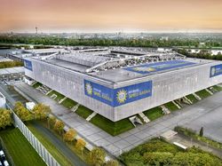 Menengok Arsitektur Unik, Stadion Arena Dusseldorf yang Tribunnya Warna-warni