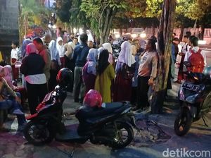 Calon Siswa SMPN 1 Brebes Antre Mendaftar Sejak Subuh Calon Siswa SMPN 1 Brebes Antre Mendaftar Sejak Subuh