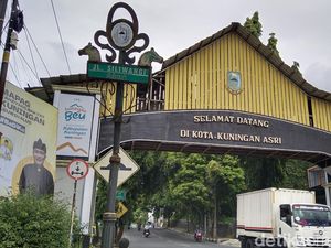 Gapura Selamat Datang Kabupaten Kuningan Bakal Direnovasi Gapura Selamat Datang Kabupaten Kuningan Bakal Direnovasi