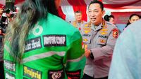 Kapolri Lepas 315.718 Paket Sembako untuk Warga Jelang HUT ke-78 Bhayangkara